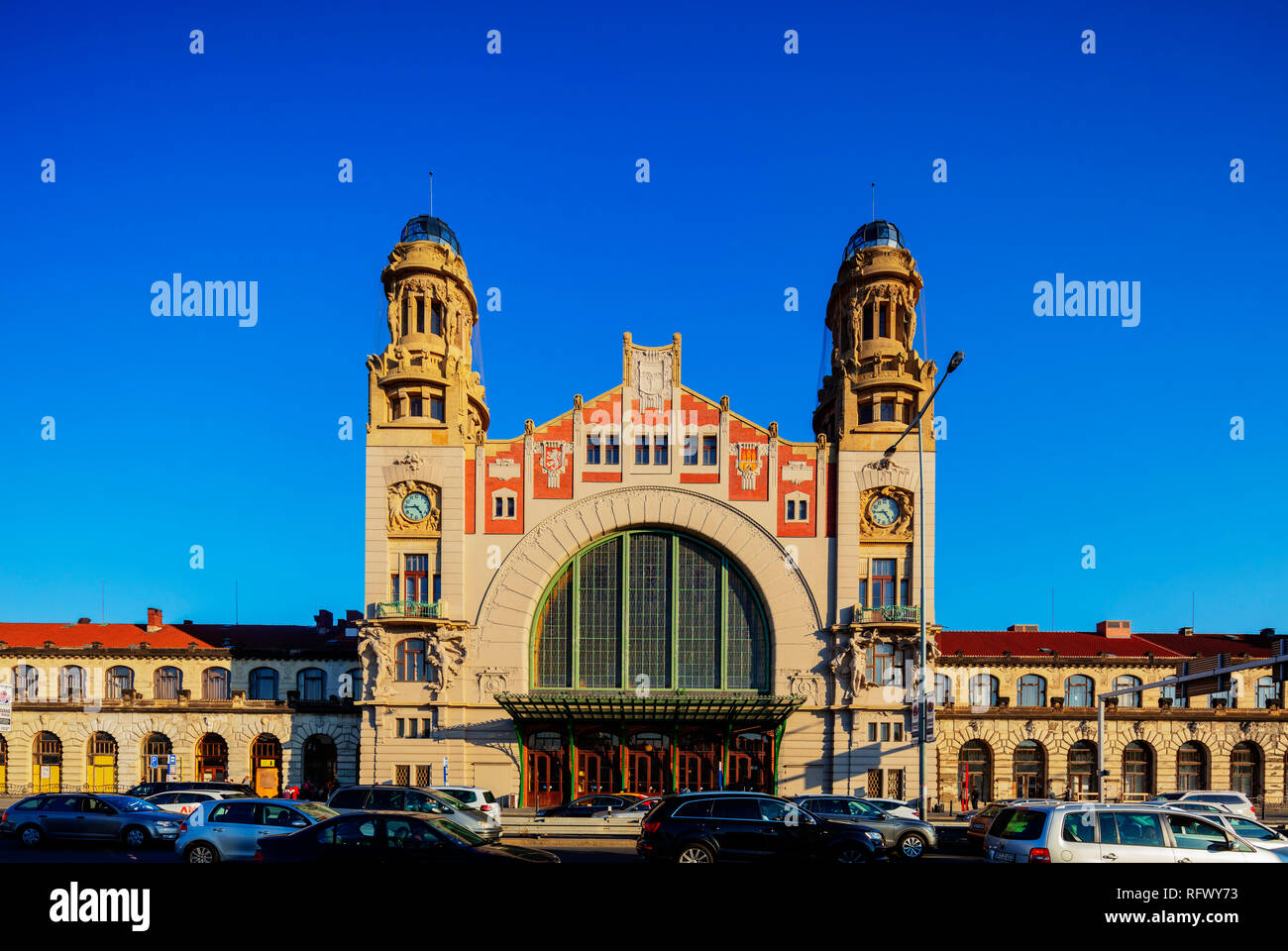 Hlavni Nadrazi, la stazione ferroviaria principale di Praga, Repubblica Ceca, Europa Foto Stock