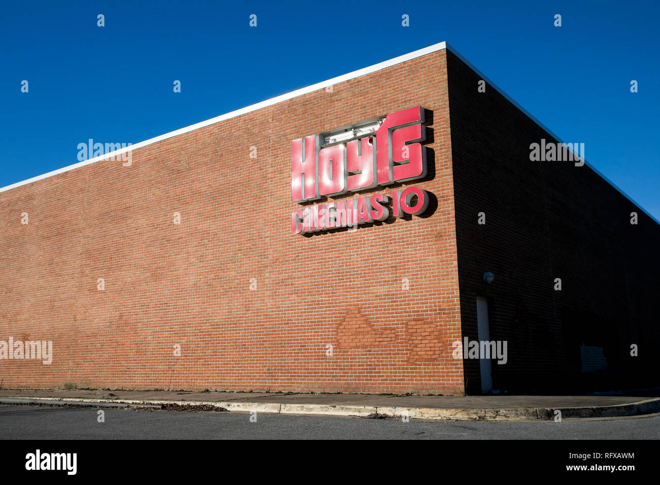 Un logo segno esterno di una abbandonata gruppo Hoyts movie theater in Frederick, Maryland, il 22 gennaio 2019. Foto Stock