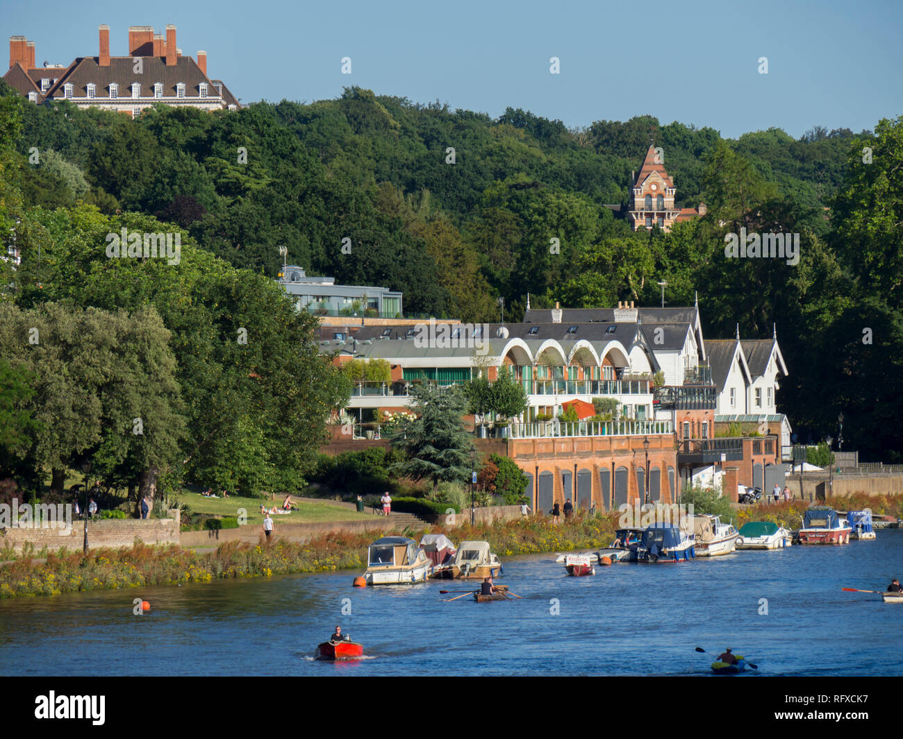 Regno Unito, Inghilterra, Surrey, Richmond upon Thames Scena di fiume Foto Stock