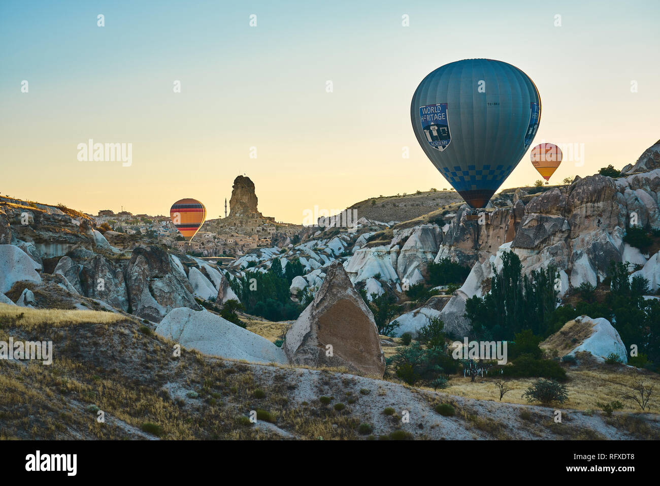 Un giorno ordinario in Cappadocia con ballons, Turchia Foto Stock