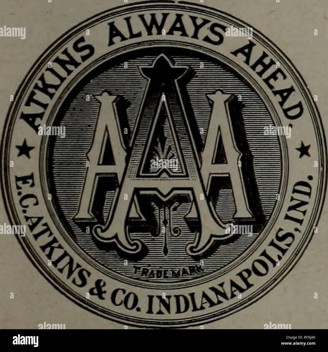 . Canadian Forest industries 1903. Macchinoso; le foreste e la silvicoltura; prodotti di foresta; polpa di legno Industria; legno industrie utilizzatrici. Settembre, 1904 IL CANADA LUMBERMAN 29 CULLERS di successo. I seguenti candidati hanno superato con successo l'Ontario cullers log' esame tenutosi a Arnprior, Ont., il 16 agosto scorso: T. Wm. McCreary, Arthur Jas. McCreary, jr., Jas. McCudden, Adolph Patzel, Daniel P. P. Neil, Giovanni Laderoute, J. A. McLachlin, Norman Mc- Lachlin e H.J. Murphy, Arnprior; Thos. O'- Neil, Bancroft, Ont.; Jas. Collins e Frank Doran, Barryvale, Ont.; John R. Woods,- rivestimento, Ont.; Pat Foto Stock