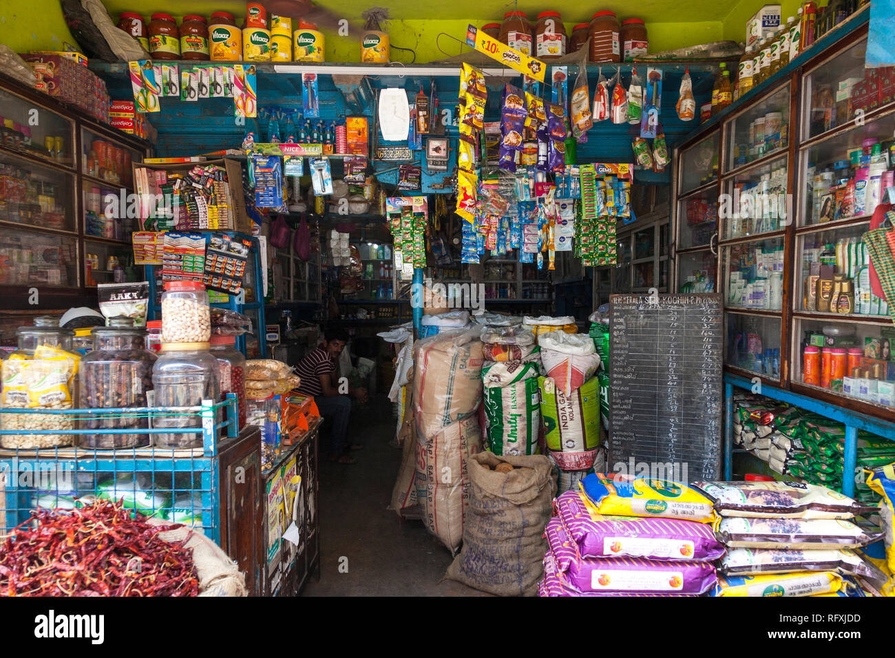 Negozio di generi alimentari, Kochi, Kerala, India Foto Stock