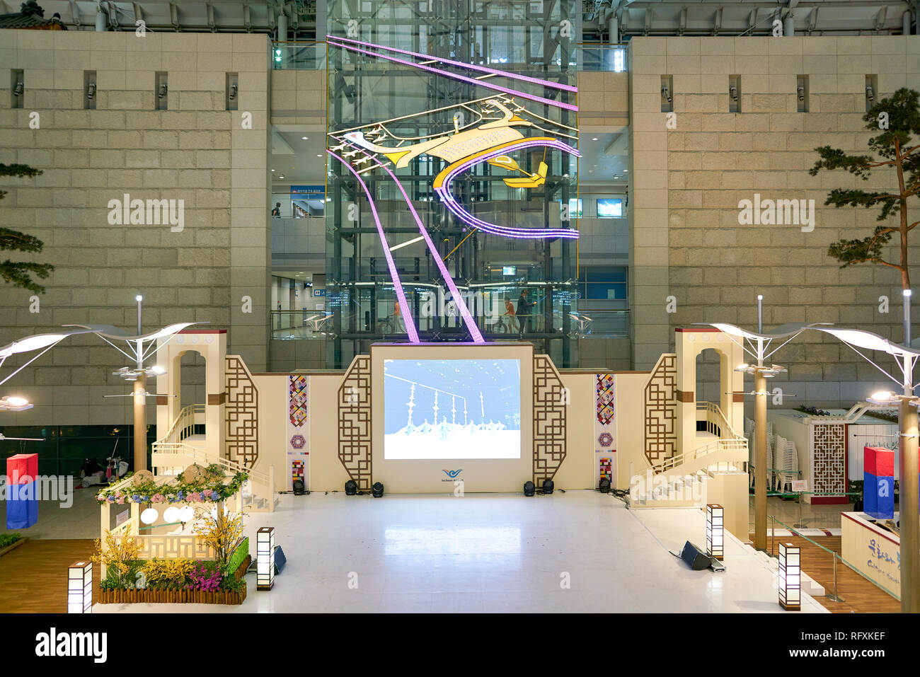 INCHEON, COREA DEL SUD - circa maggio, 2017: dentro l'Aeroporto Internazionale di Incheon. Foto Stock