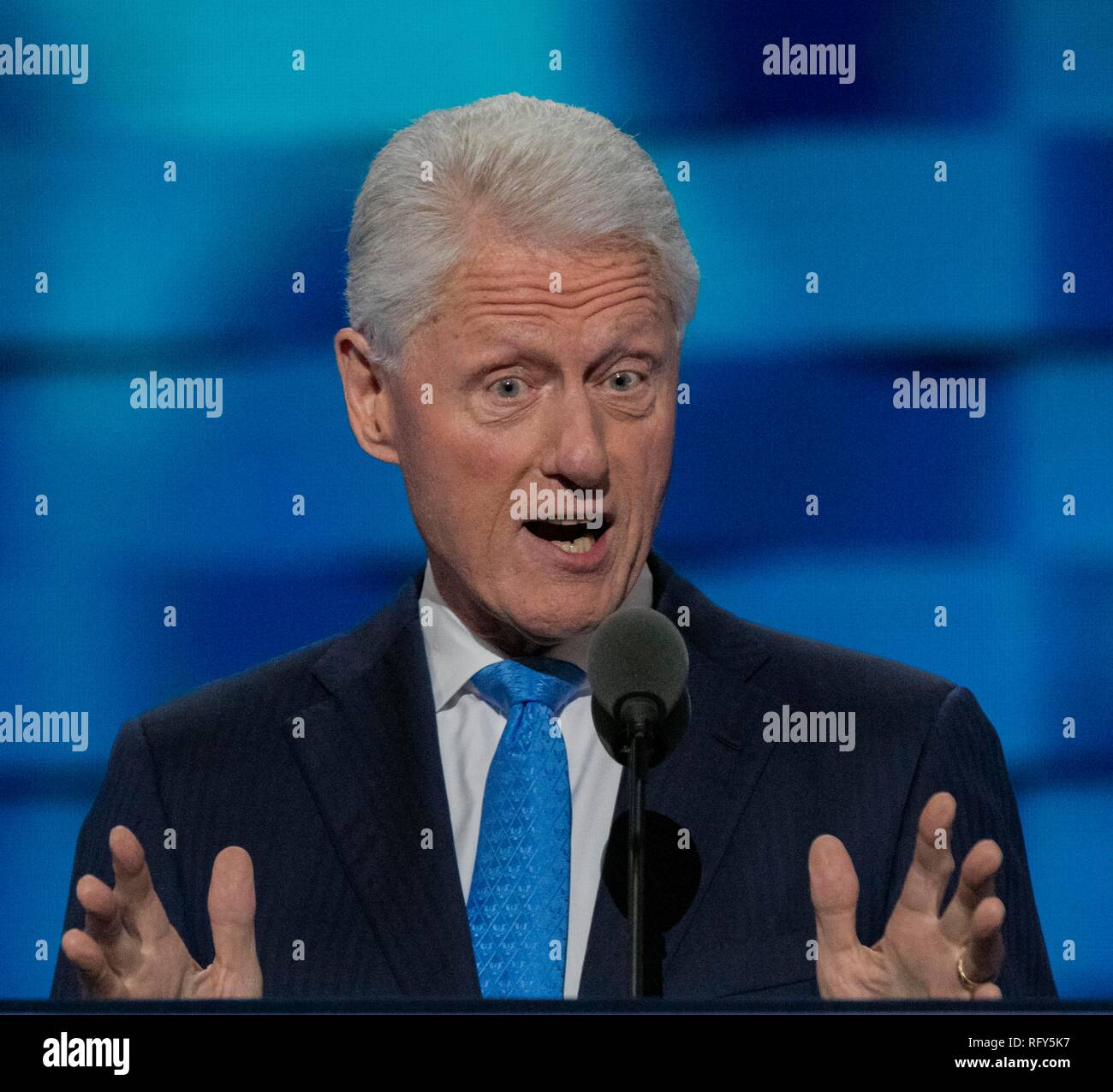 Philadelphia, Pennsylvania, USA, luglio 26, 2016 Ex presidente William Clinton indirizzo alla Convenzione Nazionale Democratica in Wells Fargo Arena Sportiva Credito: Mark Renstein / MediaPunch Foto Stock
