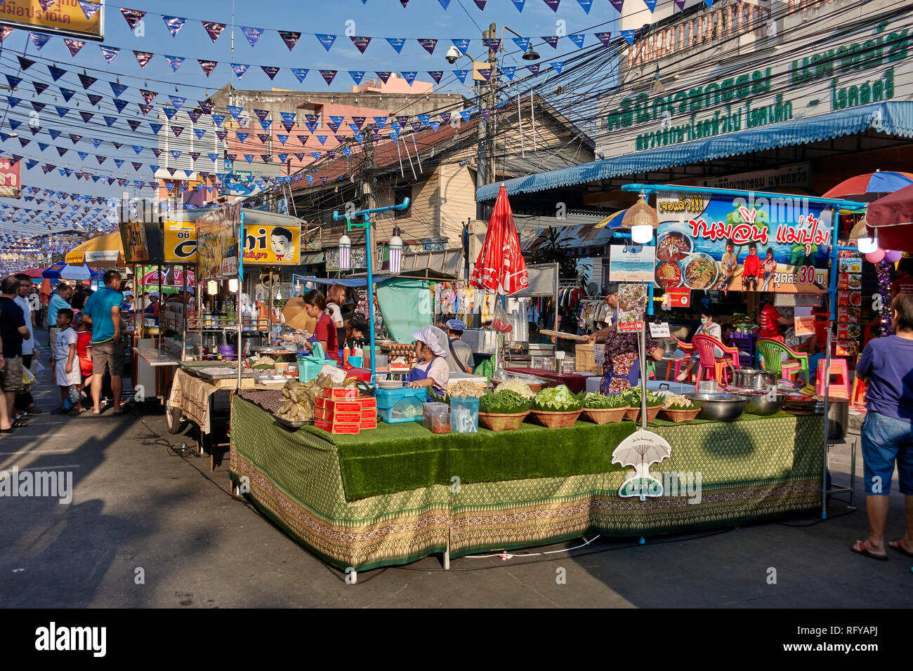 Thailandia street market alimentare, Na Klua food festival, Pattaya, Thailandia, Sud-est asiatico Foto Stock