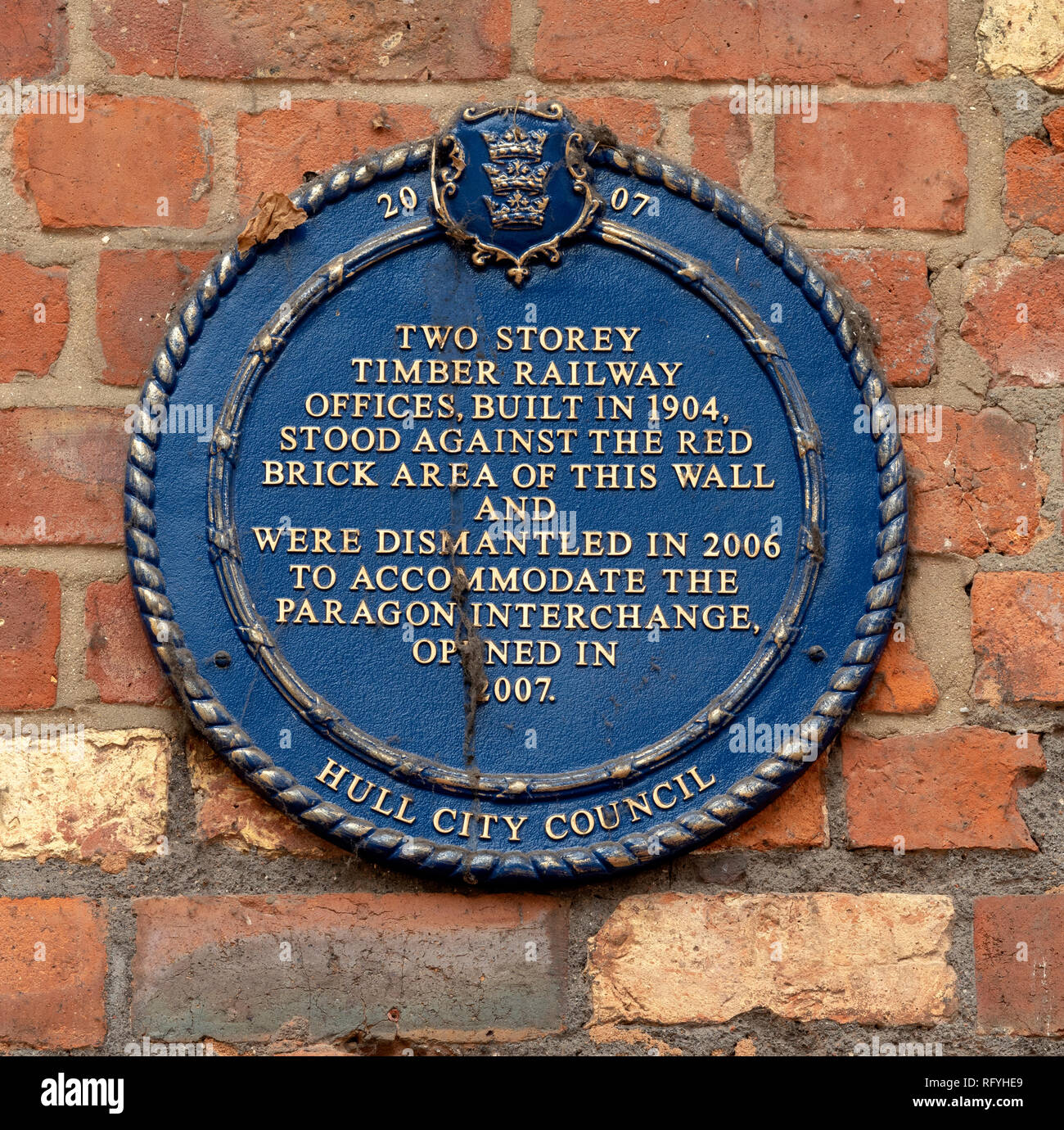 Patrimonio blu di placca Hull Paragon stazione ferroviaria, il centro di Hull, Hull, Yorkshire, Inghilterra, Regno Unito Foto Stock