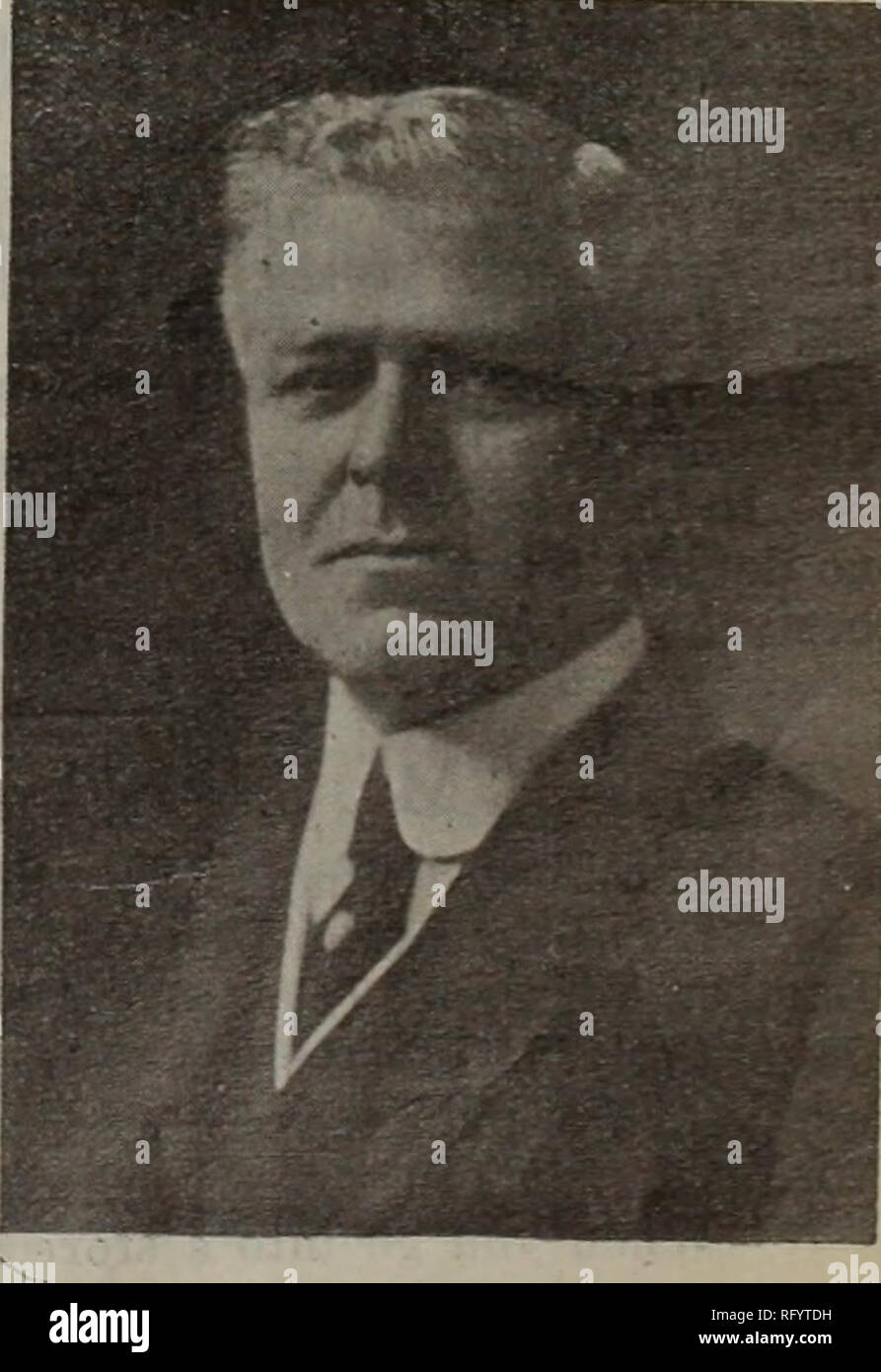 . Canadian Forest industries Gennaio-Giugno 1922. Macchinoso; le foreste e la silvicoltura; prodotti di foresta; polpa di legno Industria; legno industrie utilizzatrici. CANADA LUMBERMAN 39 tutto impostato e pronto per il grande raccolta XIV Convention annuale di Lumbermen canadese di associazione che si terrà a Toronto il 11 gennaio e 12. Sarà più rappresentativo e importante che si sia mai tenuto i preparativi sono ormai praticamente completa per la quattordicesima riunione annuale del canadese Lumbermen Association che si terrà presso il King Edward Hotel di Toronto, il mercoledì e il giovedì- giorno gennaio undicesimo e dodicesimo. Prima di un altro ed Foto Stock