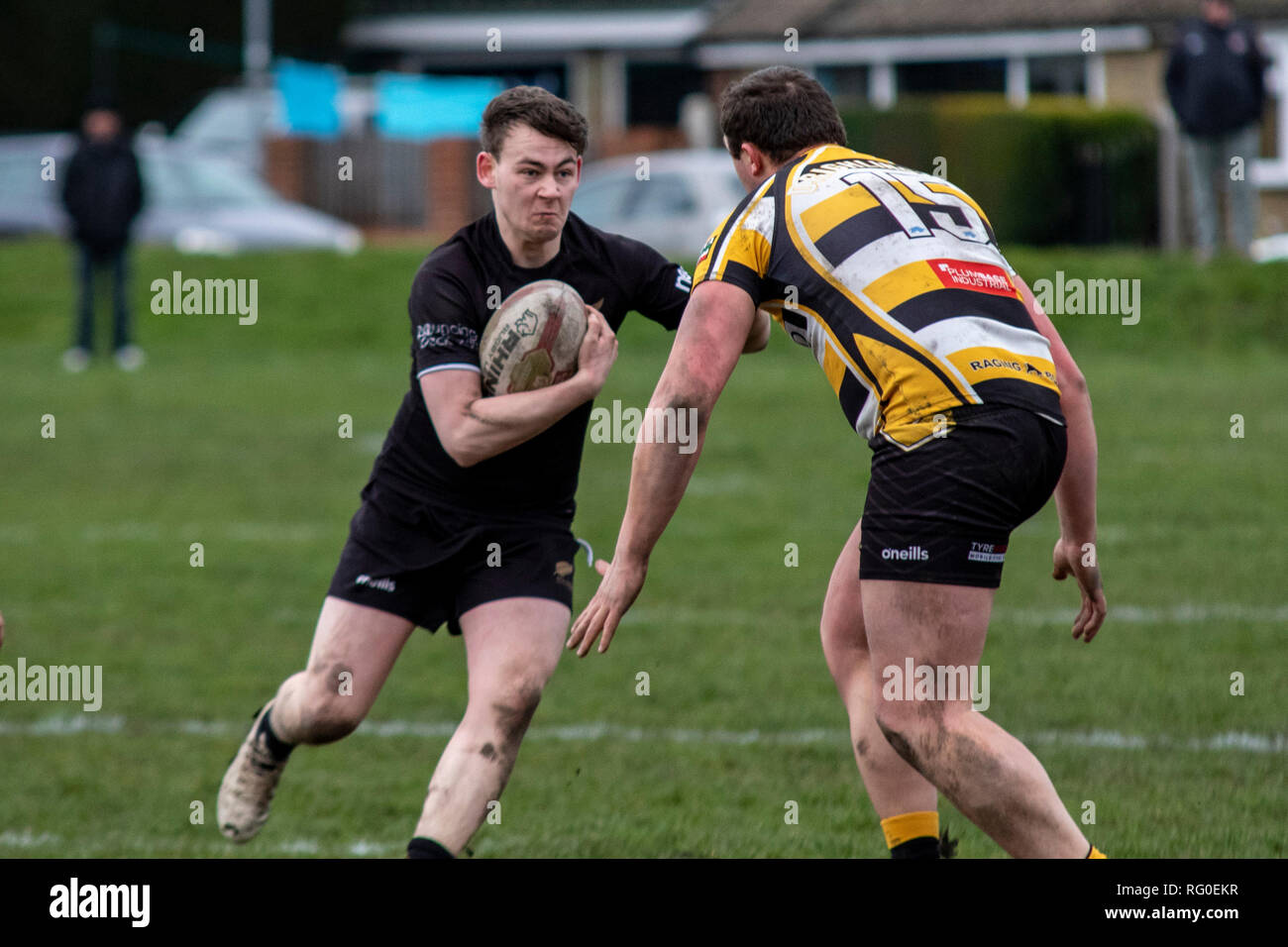 Drighlington ARLFC ospitare tutti gli ori RL presso il campo di battaglia in corallo Challenge Cup 1° round. Lewis Mitchell/tutti gli ori RL. Foto Stock