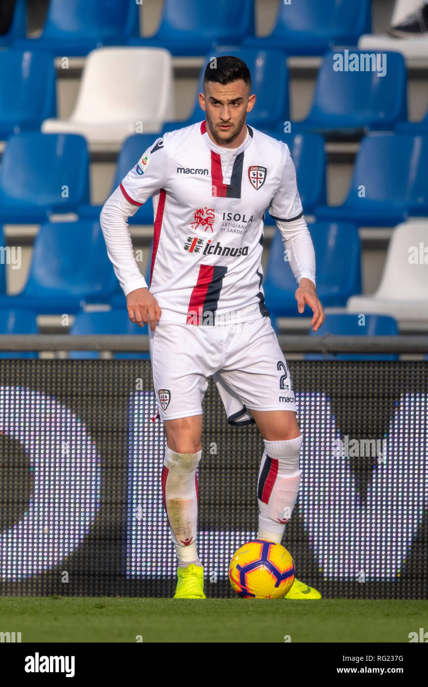 Charalampos Lykogiannis (Cagliari) durante l'italiano 'Serie A' match tra Sassuolo 3-0 Cagliari a Mapei Stadium on gennaio 26, 2019 a Reggio Emilia, Italia. Credito: Maurizio Borsari/AFLO/Alamy Live News Foto Stock