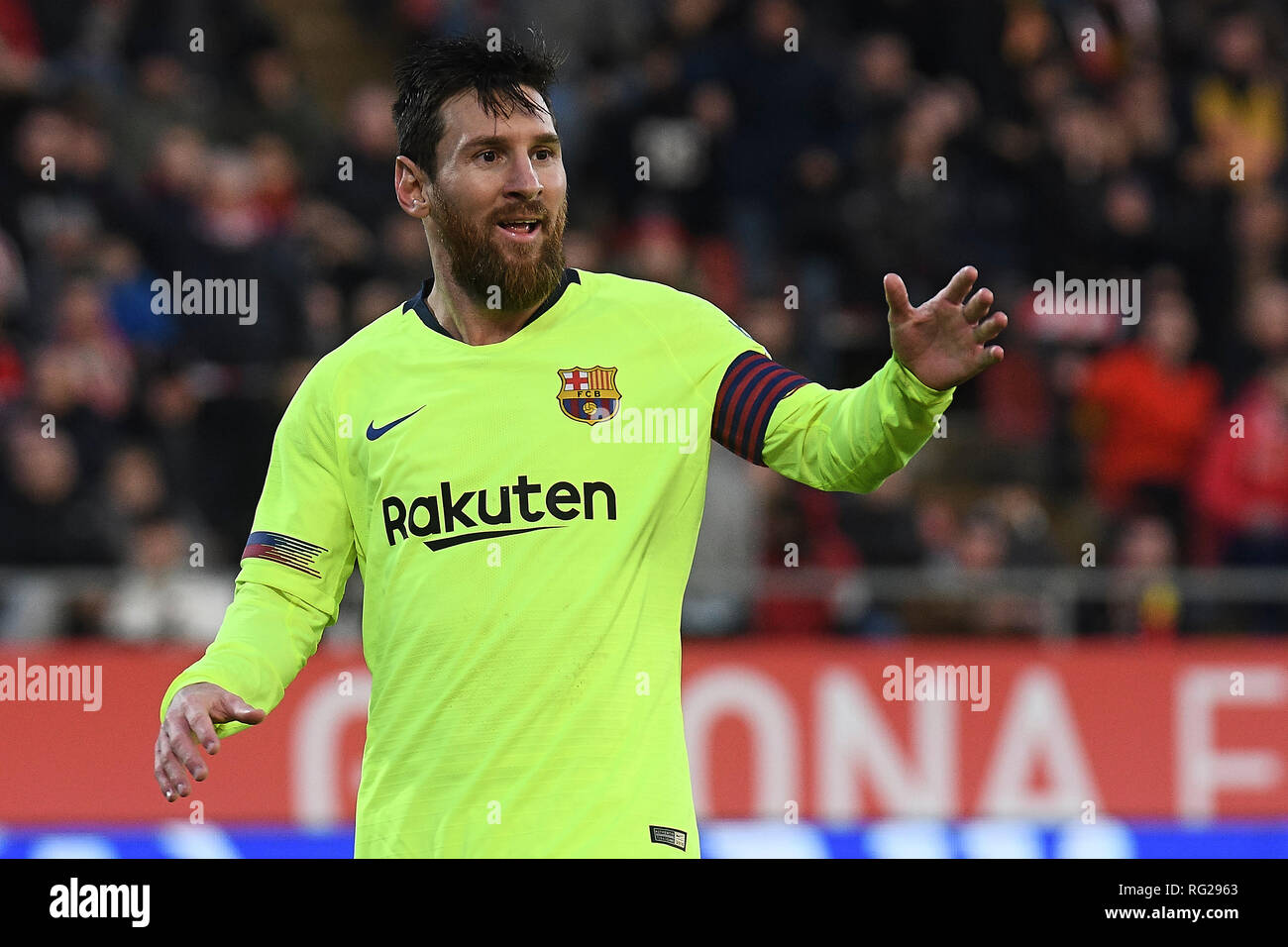 Girona, Spagna. Il 27 gennaio 2019. Lionel Messi del FC Barcelona celebra il suo obiettivo durante il match tra Girona FC vs FC Barcellona di LaLiga, Data 21, stagione 2018-2019. Montilivi Stadium. Girona, Spagna - 27 NOV 2018. Credito: Pro scatti/Alamy Live News Foto Stock