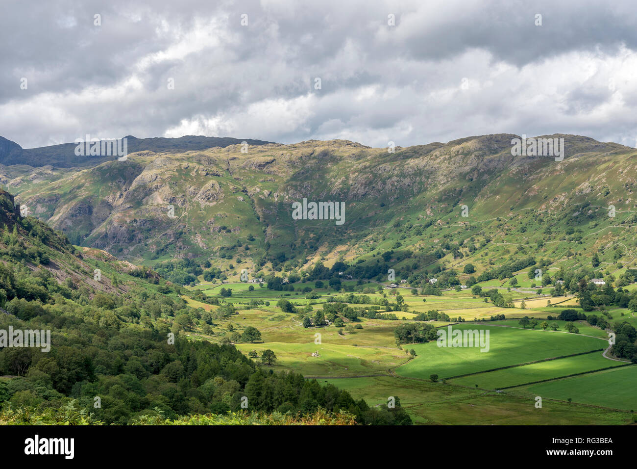 Lake District North West England Regno Unito guardando verso il basso sulla Langdale Valley Foto Stock