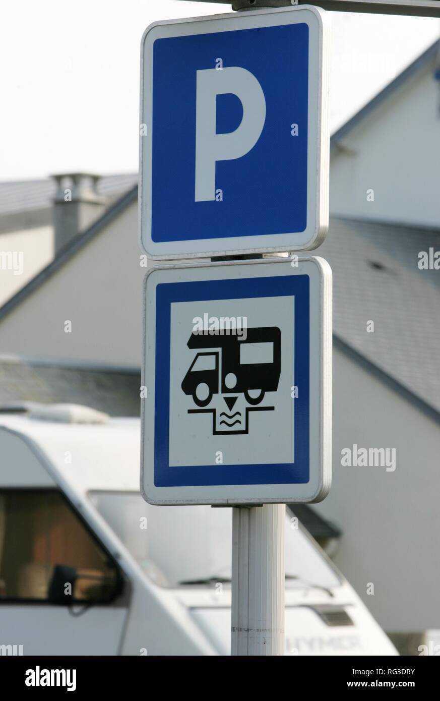 FRA, Francia Normandia: simbolo di parcheggio per case mobili. Foto Stock
