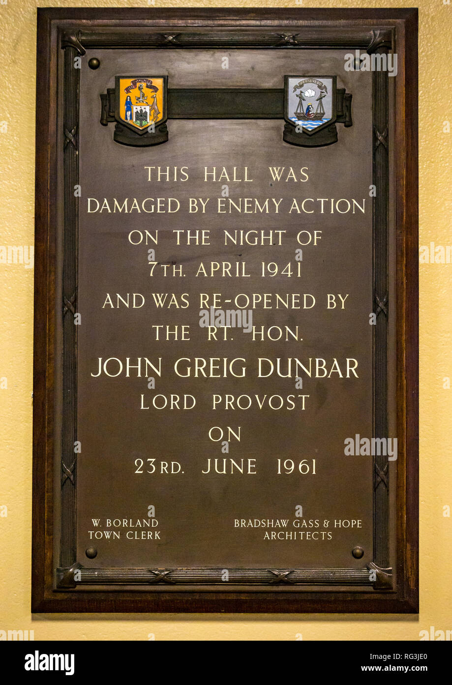 Placca a muro commemorativo 1961 la riapertura del Teatro di Leith da Lord Provost John Dunbar dopo la II Guerra Mondiale bomba danni, Leith, Edimburgo, Scozia, Regno Unito Foto Stock