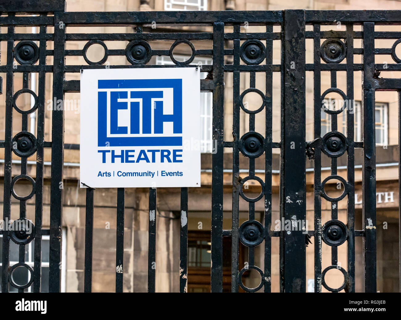 Parte anteriore e cancello del 1930 Leith Theatre, Leith, Edimburgo, Scozia, concerti, musica e luogo di ritrovo per eventi Foto Stock