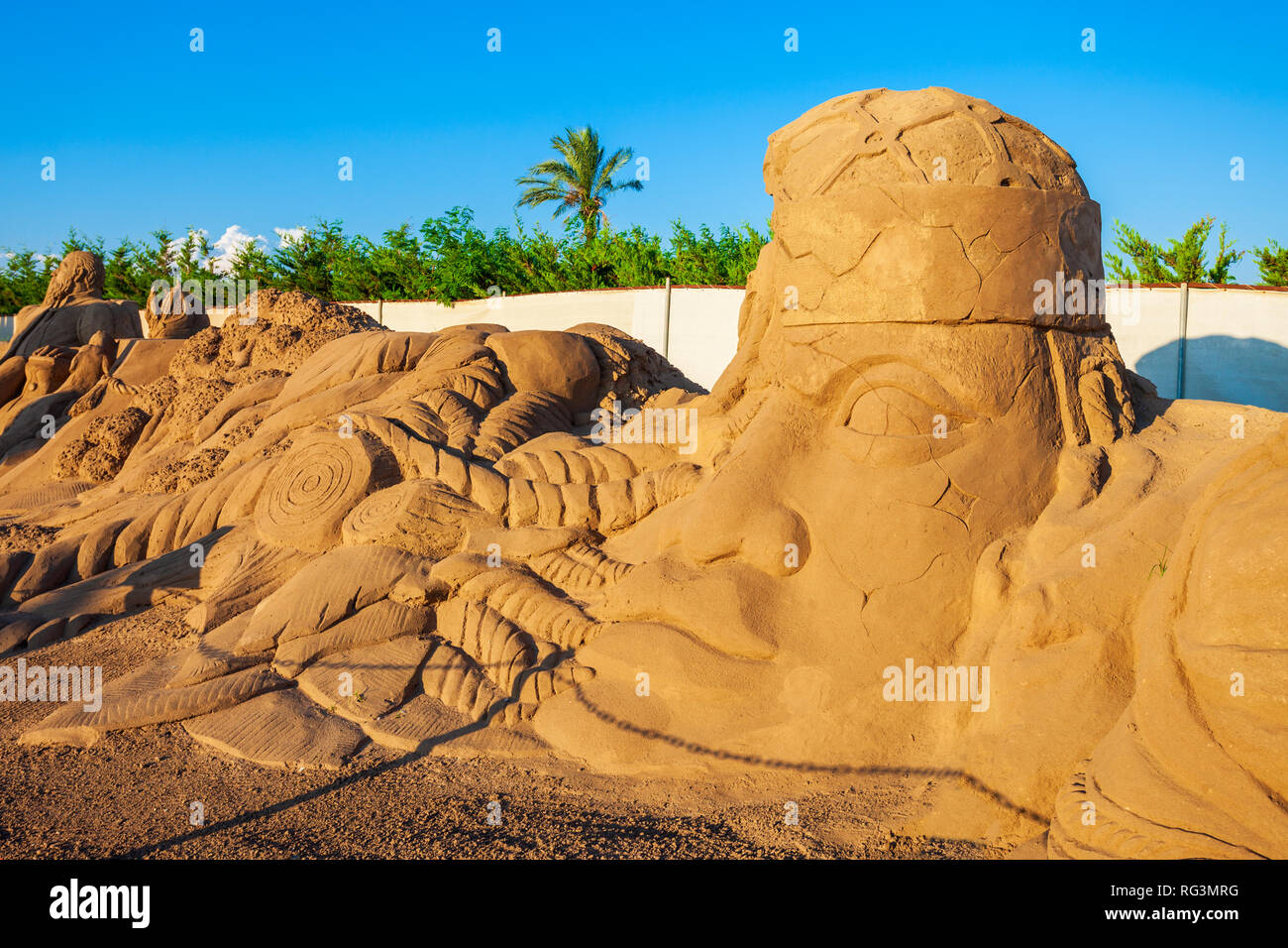 ANTALYA, Turchia - 12 settembre 2014: Sandland o la scultura di sabbia Museum è un museo a cielo aperto situato presso la spiaggia di Lara nella città di Antalya in Turchia Foto Stock