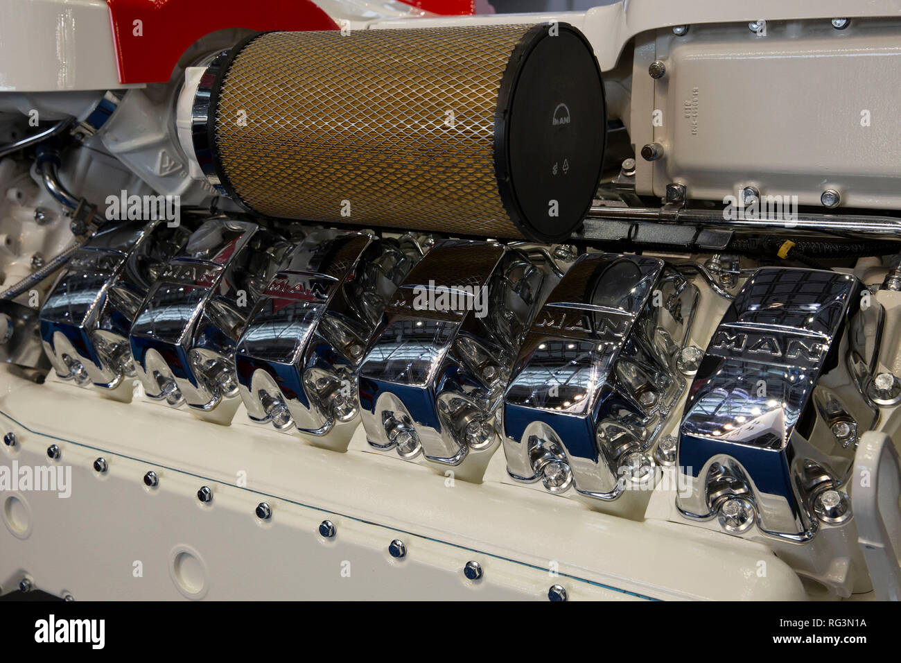 V12-2000PS-Schiffsmotor auf der 50. Wassersportmesse 'boot', Düsseldorf, 18.01.2019 Foto Stock