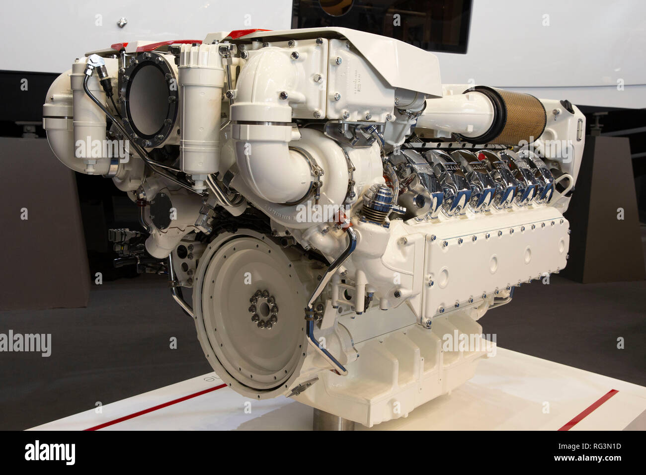 V12-2000PS-Schiffsmotor auf der 50. Wassersportmesse 'boot', Düsseldorf, 18.01.2019 Foto Stock