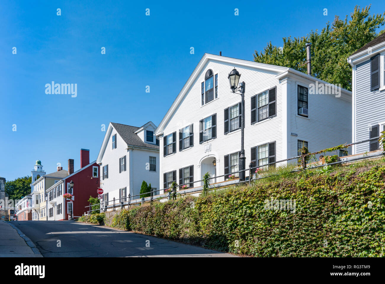 Case storiche lungo Leyden Street a Plymouth, Massachusetts Foto Stock