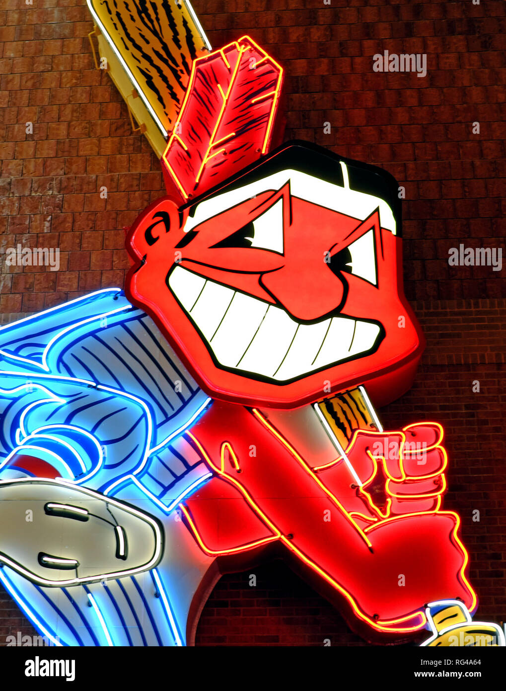 Cleveland Indians Chief Wahoo logo segno al neon, la vecchia mascotte del Cleveland Ohio squadra di baseball. Foto Stock