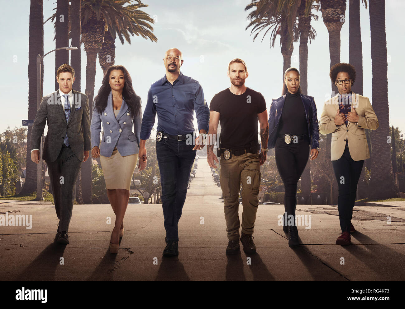 Kevin Rahm, Keesha Sharp, Damon Wayans, il Seann William Scott, Michelle Mitchenor, Johnathan Fernandez , " arma letale' (stagione 3. Foto) Credito: Fox Broadcasting Co. / Hollywood archivio (2019) Foto Stock