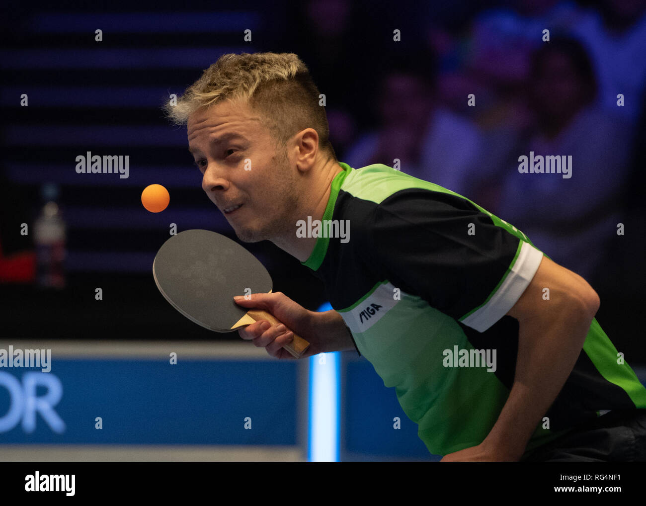 Londra, Regno Unito. 27 gennaio, 2019. Andrew Baggaley (ITA) contro Wang Shibo (CHN) in Finale Betvictor durante il Campionato del Mondo di Ping Pong - 2019 tournament - ultimi 16 knockout stage presso Alexander Palace di Domenica, 27 gennaio 2019. Londra Inghilterra. (Solo uso editoriale, è richiesta una licenza per uso commerciale. Nessun uso in scommesse, giochi o un singolo giocatore/club/league pubblicazioni.) Credito: Taka G Wu/Alamy News Credito: Taka Wu/Alamy Live News Foto Stock