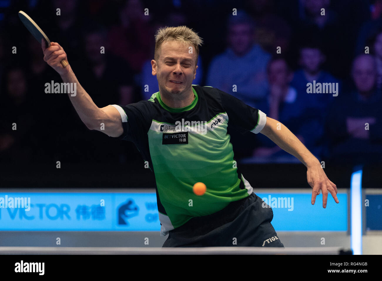 Londra, Regno Unito. 27 gennaio, 2019. Andrew Baggaley (ITA) contro Wang Shibo (CHN) in Finale Betvictor durante il Campionato del Mondo di Ping Pong - 2019 tournament - ultimi 16 knockout stage presso Alexander Palace di Domenica, 27 gennaio 2019. Londra Inghilterra. (Solo uso editoriale, è richiesta una licenza per uso commerciale. Nessun uso in scommesse, giochi o un singolo giocatore/club/league pubblicazioni.) Credito: Taka G Wu/Alamy News Credito: Taka Wu/Alamy Live News Foto Stock