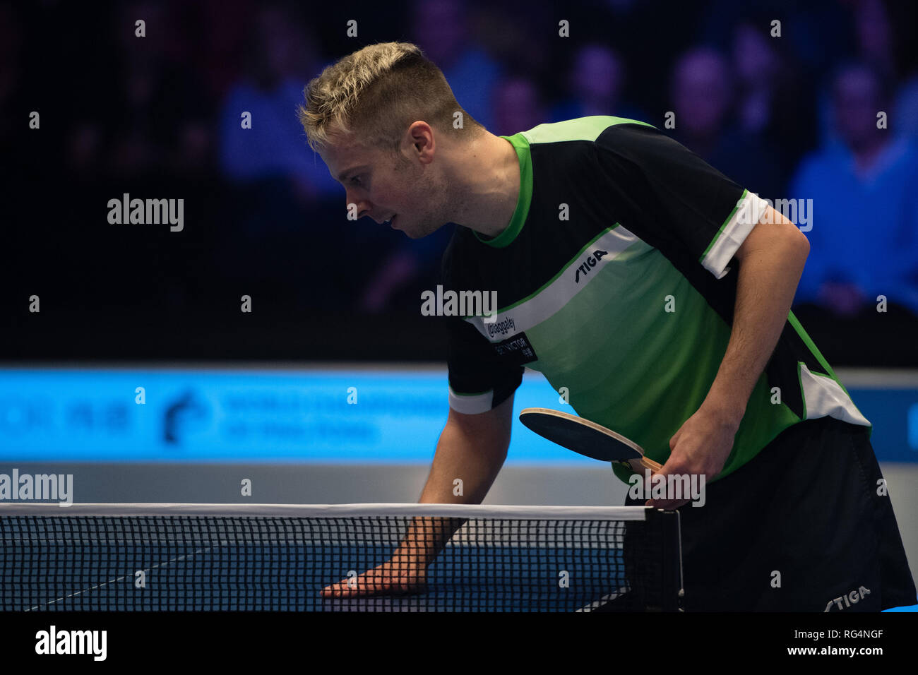 Londra, Regno Unito. 27 gennaio, 2019. Andrew Baggaley (ITA) contro Wang Shibo (CHN) in Finale Betvictor durante il Campionato del Mondo di Ping Pong - 2019 tournament - ultimi 16 knockout stage presso Alexander Palace di Domenica, 27 gennaio 2019. Londra Inghilterra. (Solo uso editoriale, è richiesta una licenza per uso commerciale. Nessun uso in scommesse, giochi o un singolo giocatore/club/league pubblicazioni.) Credito: Taka G Wu/Alamy News Credito: Taka Wu/Alamy Live News Foto Stock