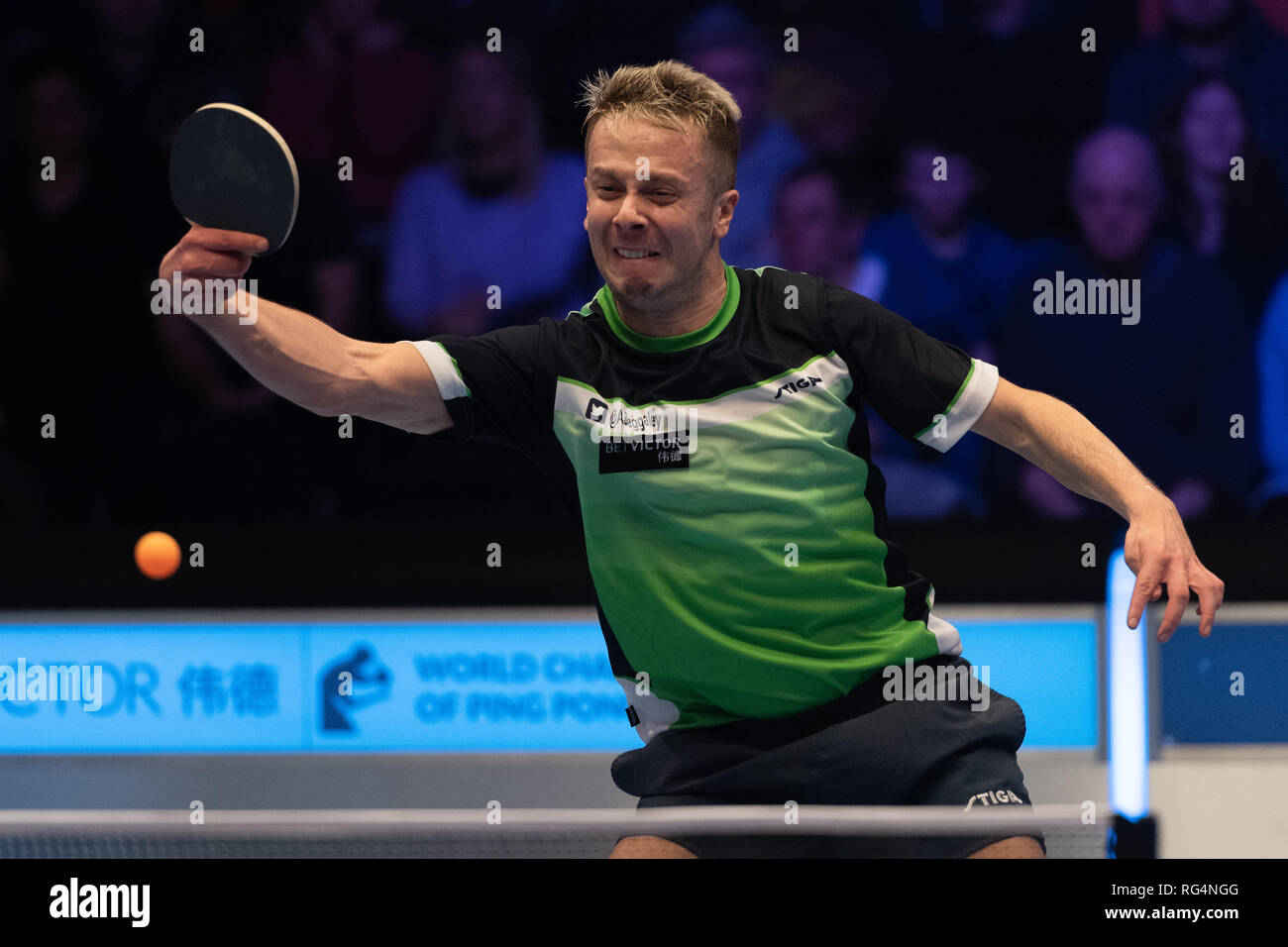 Londra, Regno Unito. 27 gennaio, 2019. Andrew Baggaley (ITA) contro Wang Shibo (CHN) in Finale Betvictor durante il Campionato del Mondo di Ping Pong - 2019 tournament - ultimi 16 knockout stage presso Alexander Palace di Domenica, 27 gennaio 2019. Londra Inghilterra. (Solo uso editoriale, è richiesta una licenza per uso commerciale. Nessun uso in scommesse, giochi o un singolo giocatore/club/league pubblicazioni.) Credito: Taka G Wu/Alamy News Credito: Taka Wu/Alamy Live News Foto Stock