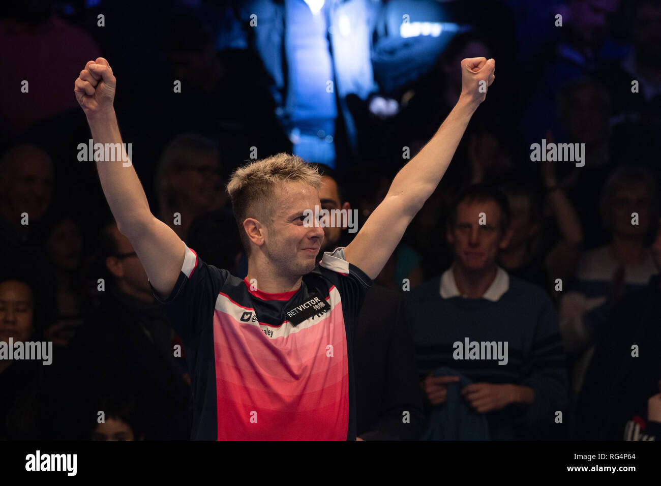 Londra, Regno Unito. 27 gennaio, 2019. Andrew Baggaley (ITA) celebra vincendo la Finale Betvictor durante il Campionato del Mondo di Ping Pong - 2019 tournament - ultimi 16 knockout stage presso Alexander Palace di Domenica, 27 gennaio 2019. Londra Inghilterra. (Solo uso editoriale, è richiesta una licenza per uso commerciale. Nessun uso in scommesse, giochi o un singolo giocatore/club/league pubblicazioni.) Credito: Taka G Wu/Alamy News Credito: Taka Wu/Alamy Live News Foto Stock