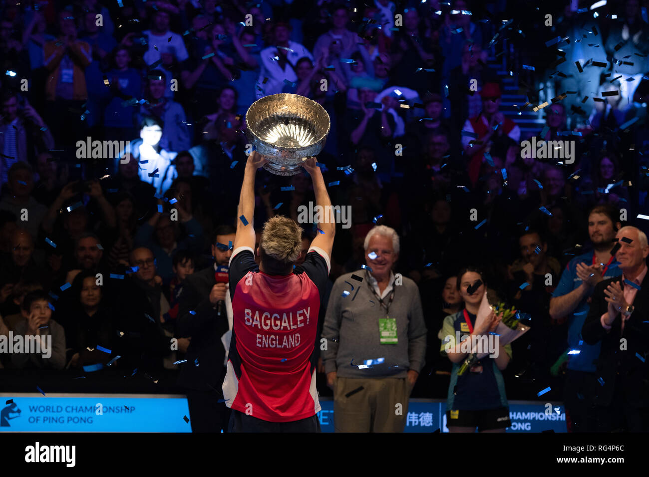 Londra, Regno Unito. 27 gennaio, 2019. Andrew Baggaley (ITA) celebra vincendo la Finale Betvictor durante il Campionato del Mondo di Ping Pong - 2019 tournament - ultimi 16 knockout stage presso Alexander Palace di Domenica, 27 gennaio 2019. Londra Inghilterra. (Solo uso editoriale, è richiesta una licenza per uso commerciale. Nessun uso in scommesse, giochi o un singolo giocatore/club/league pubblicazioni.) Credito: Taka G Wu/Alamy News Credito: Taka Wu/Alamy Live News Foto Stock