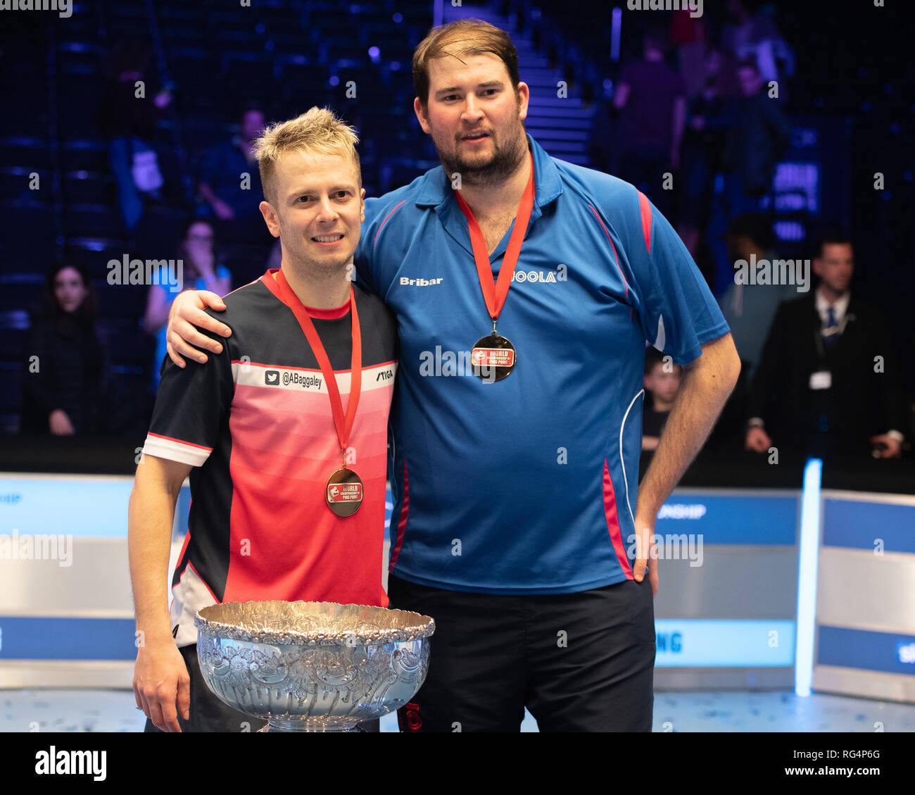 Londra, Regno Unito. 27 gennaio, 2019. Andrew Baggaley (ITA) celebra vincendo la Finale Betvictor durante il Campionato del Mondo di Ping Pong - 2019 tournament - ultimi 16 knockout stage presso Alexander Palace di Domenica, 27 gennaio 2019. Londra Inghilterra. (Solo uso editoriale, è richiesta una licenza per uso commerciale. Nessun uso in scommesse, giochi o un singolo giocatore/club/league pubblicazioni.) Credito: Taka G Wu/Alamy News Credito: Taka Wu/Alamy Live News Foto Stock