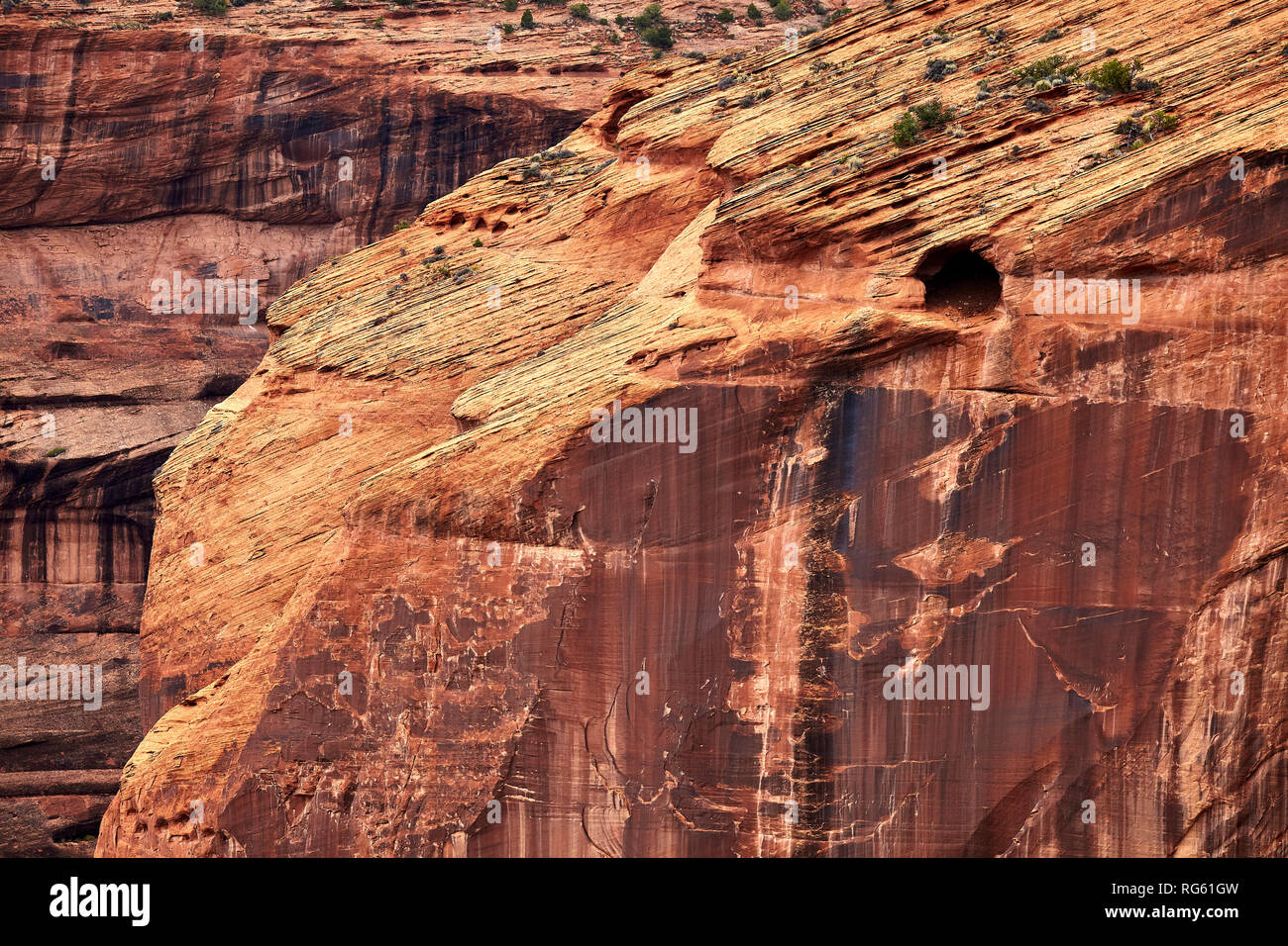 Ancestrale/dei Pueblo Anasazi rovine nel Canyon De Chelly National Monument, Arizona, Stati Uniti d'America Foto Stock