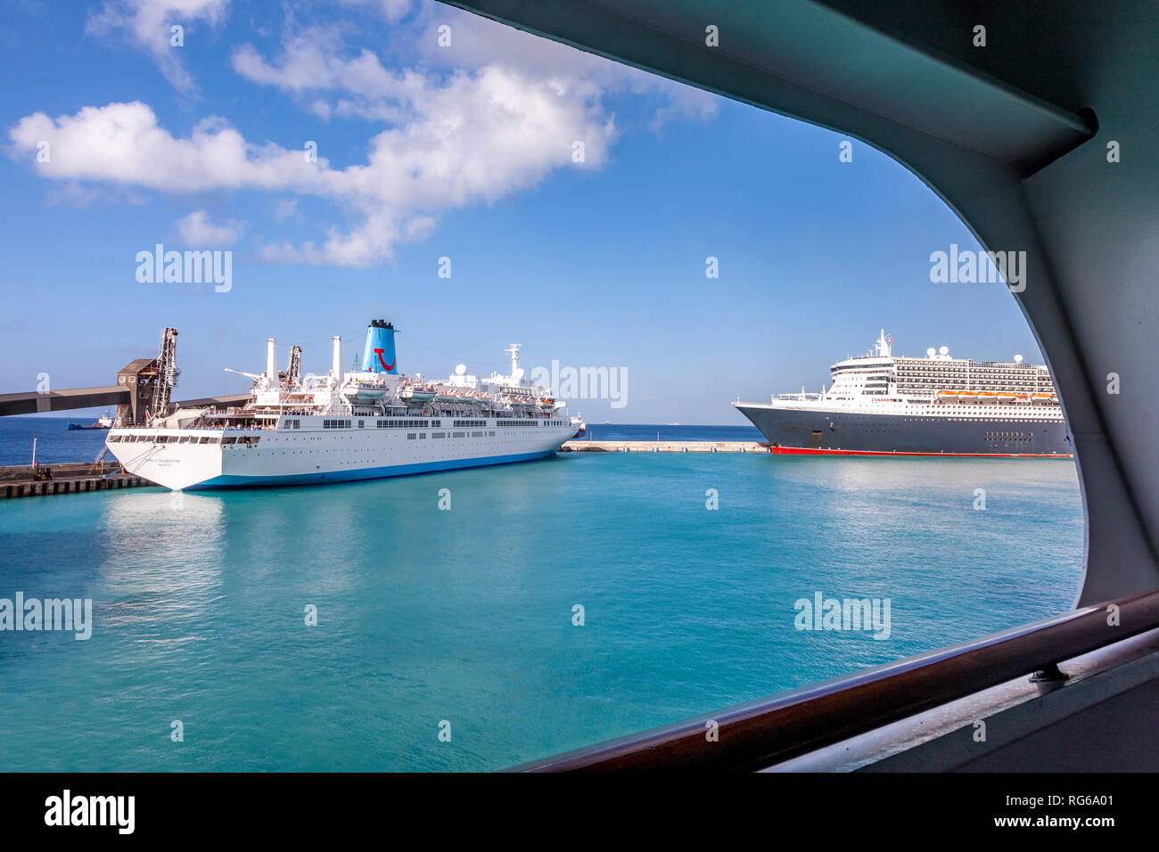 Brocca navi attraccate al Porto di Bridgetown, Barbados Foto Stock