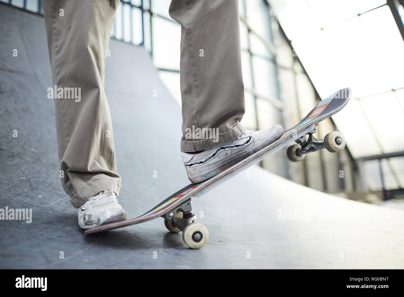 Parkour boy a bordo Foto Stock