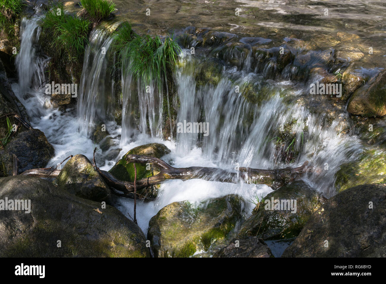 Suono di caduta dell'acqua immagini e fotografie stock ad alta risoluzione  - Alamy