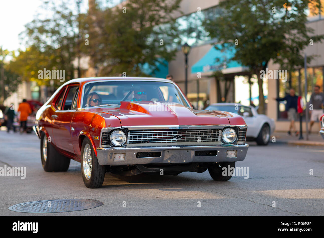 Springfield, Illinois, Stati Uniti d'America - 22 Settembre 2018: il percorso 66 Madre festival di strada, Chevrolet Nova SS essendo azionato per le strade del centro cittadino di Springfi Foto Stock