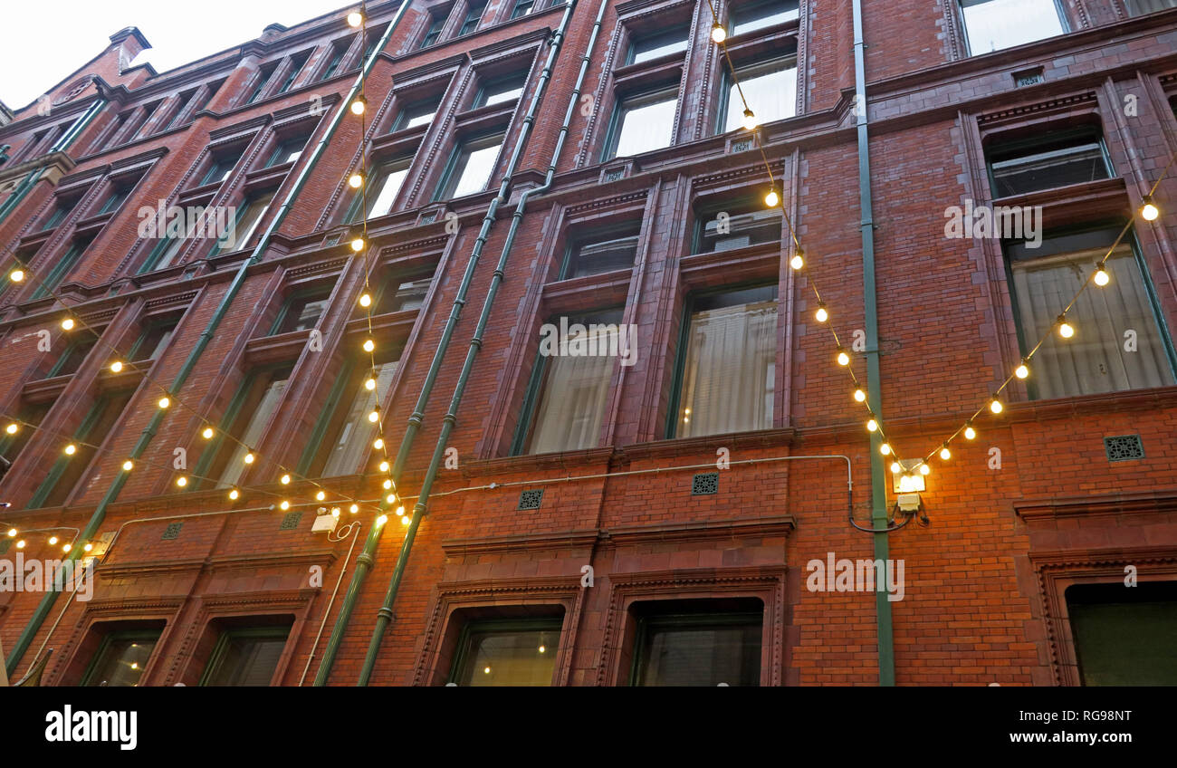 Cortile con luci, Rifugio assurance Company capo ufficio edificio, Oxford Road, Manchester North West England, Regno Unito Foto Stock