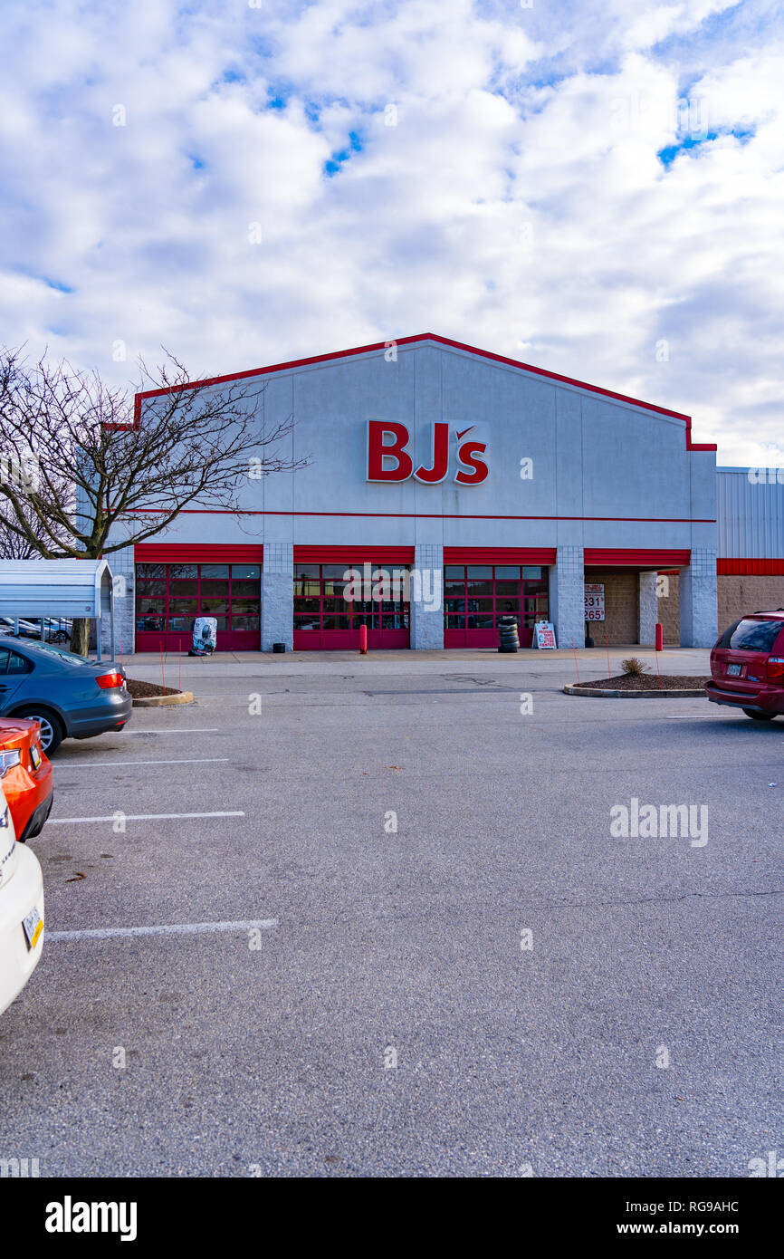 York, PA, Stati Uniti d'America - 26 Gennaio 2019: BJs Wholesale Club è un americano di appartenenza solo a catena del magazzino operanti negli Stati Uniti Orientali. Il club h Foto Stock