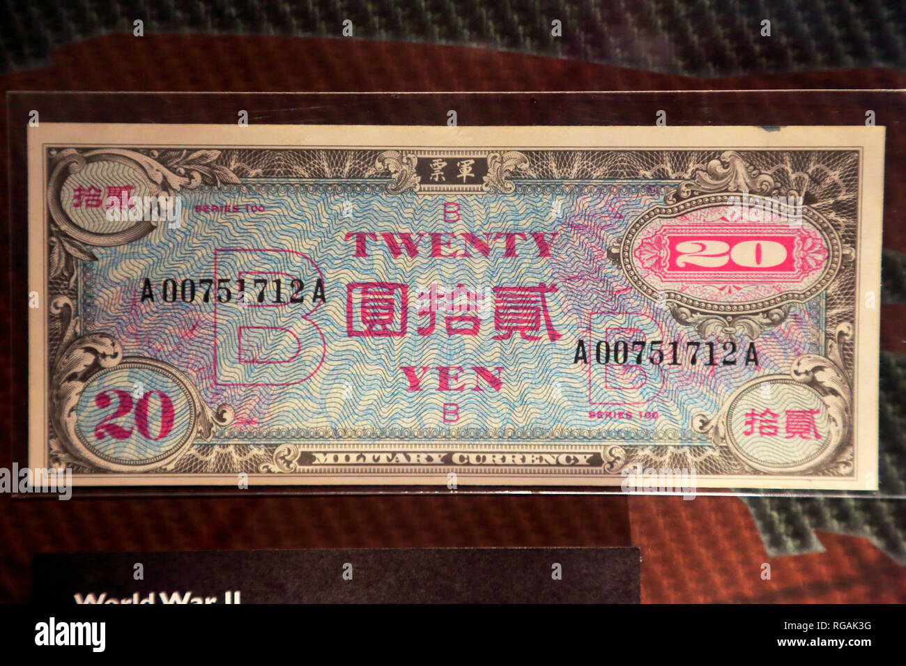 Un 20 Yen giapponese carta militare display valuta al Museo della moneta in Federal Reserve Bank of Chicago. Illinois.USA Foto Stock
