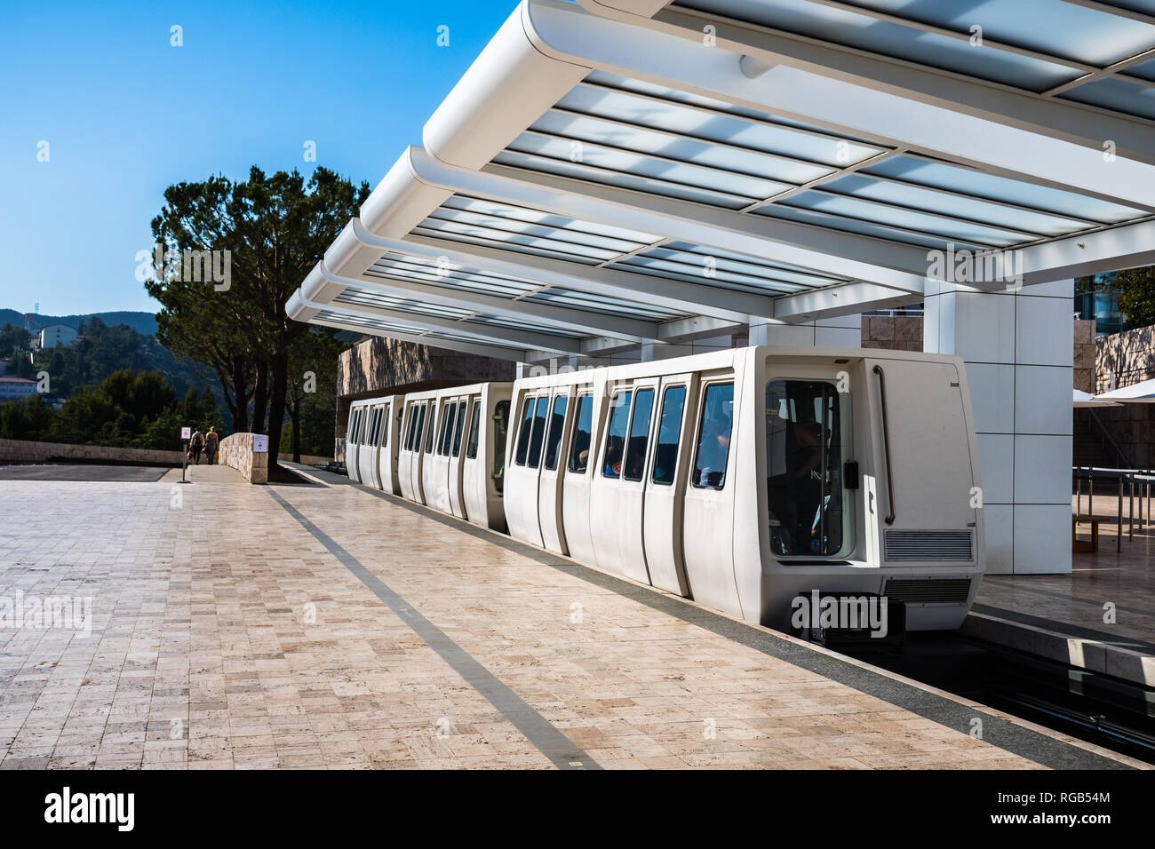 Giugno 8, 2018 Los Angeles / CA / STATI UNITI D'AMERICA - Il Getty Center il Tram è un Otis Hovair monorotaia di città americana di Los Angeles che serve il Getty Center; è Foto Stock