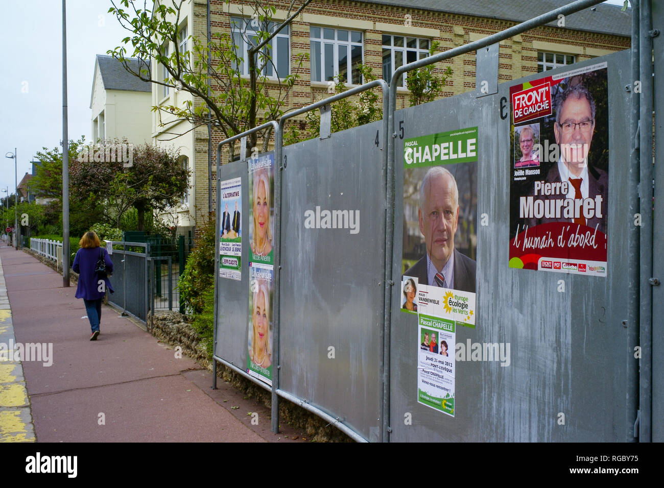 I manifesti politici, Deauville, Normandia, Francia Foto Stock