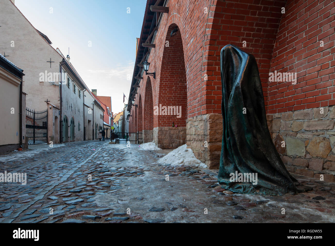 Pomeriggio invernale a Riga le mura della città in Lettonia. Foto Stock