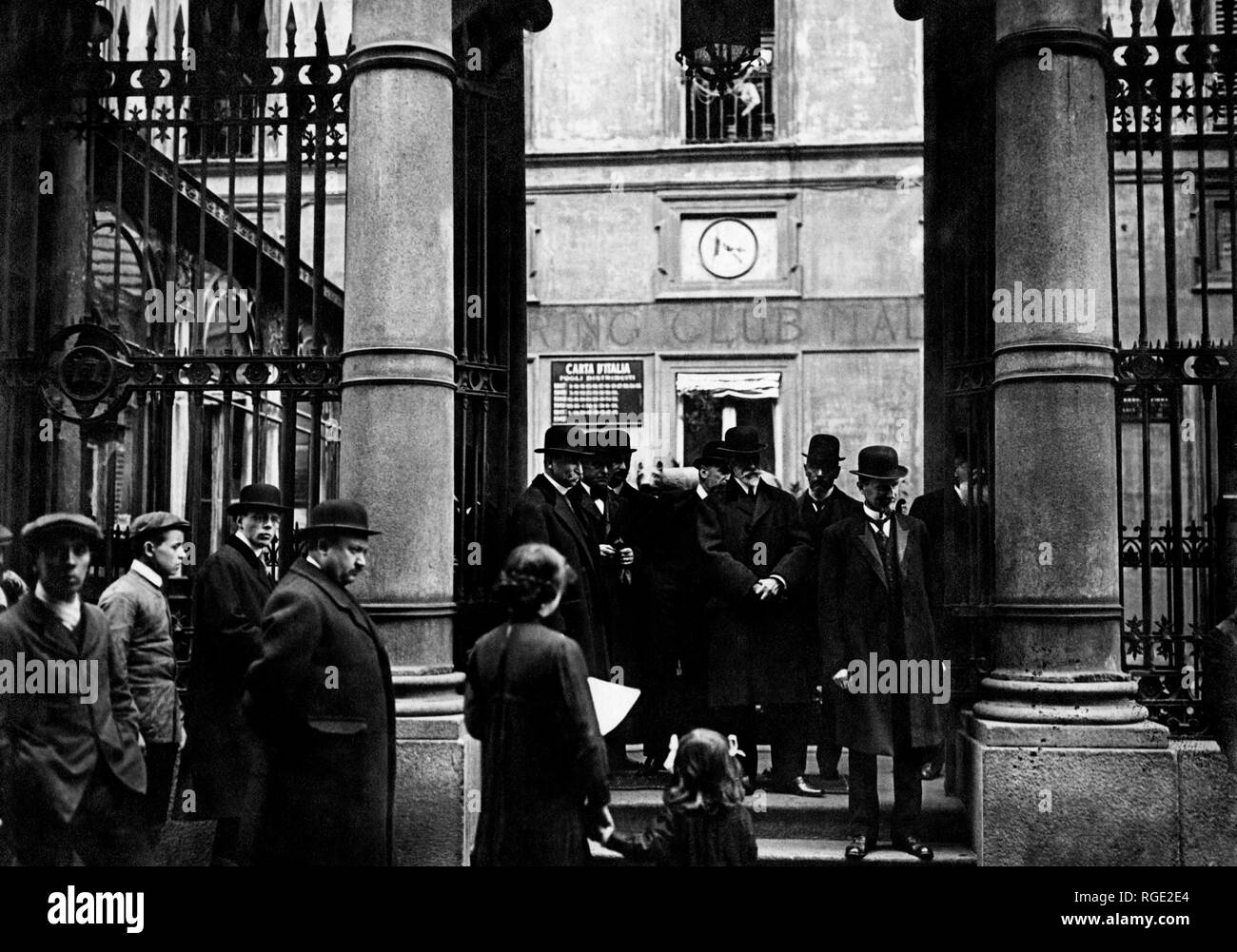 L'Italia, Lombardia, Milano via Monte Napoleone, sede del Touring Club Italiano, 1906 Foto Stock