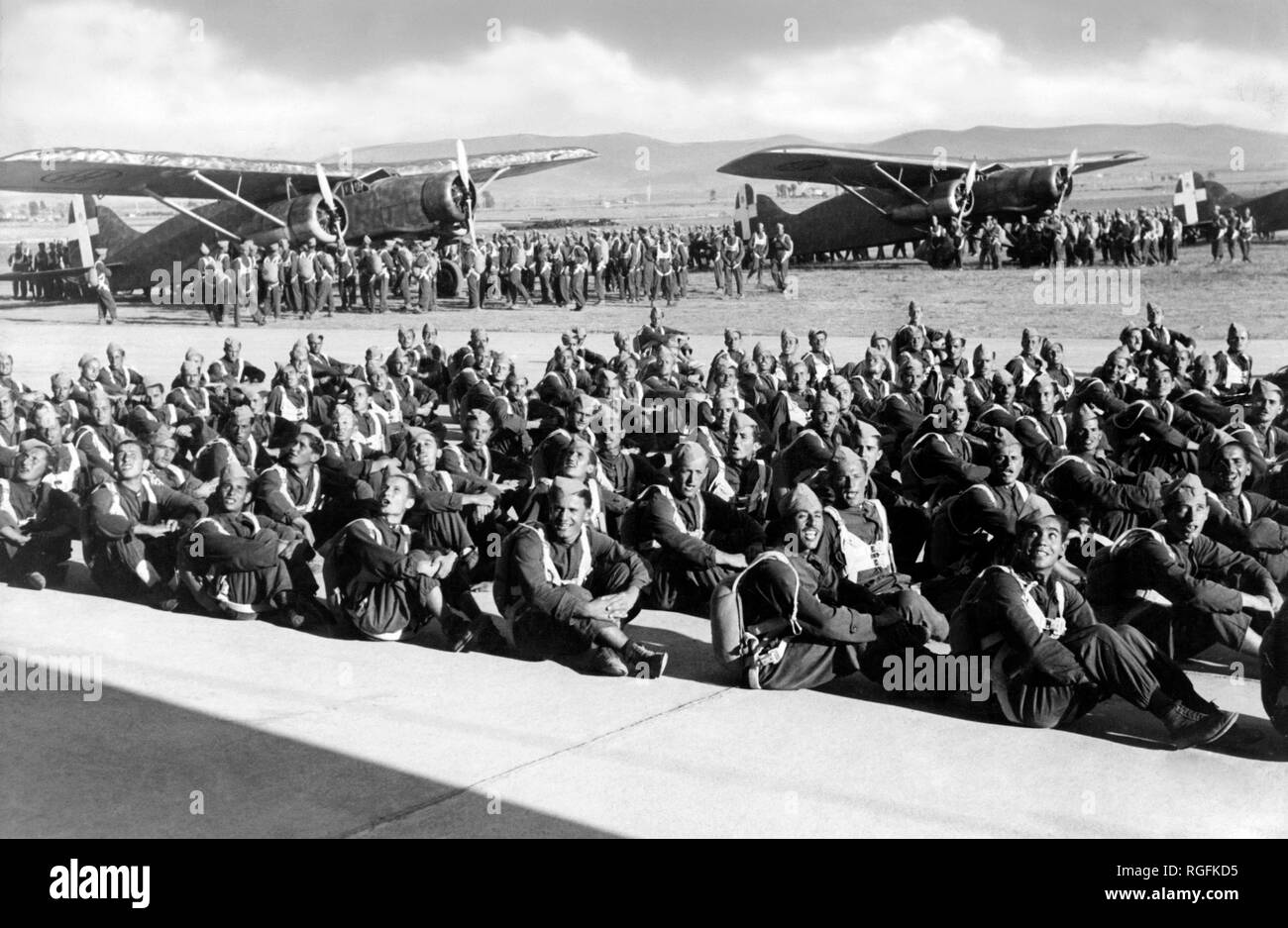 La seconda guerra mondiale, paracadutisti, 1942 Foto Stock