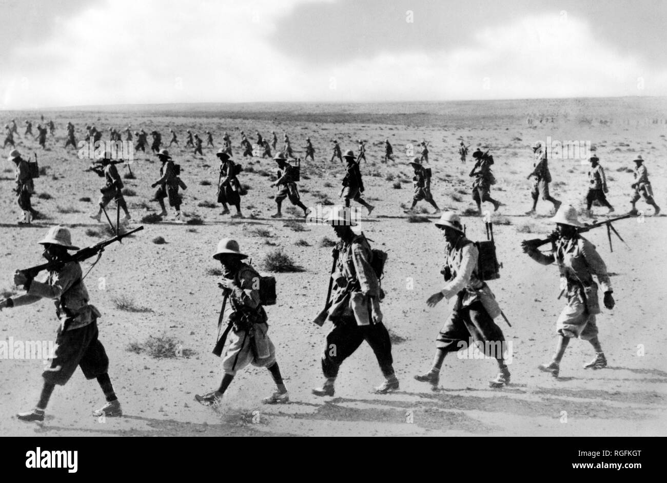 I soldati in lybian desert, 1939-45 Foto Stock