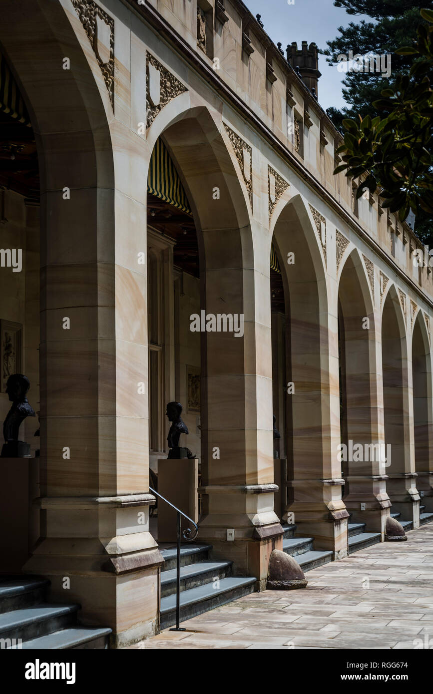 Facciata sud del Palazzo del Governo, la residenza del governatore del New South Wales, Sydney, NSW, Australia Foto Stock