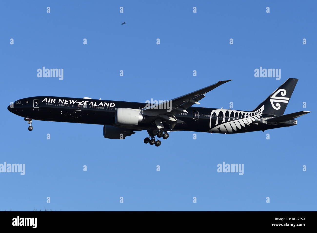 ALL BLACKS LIVREA SU AIR NEW ZEALAND Boeing 777-300ER ZK-OKQ. Foto Stock