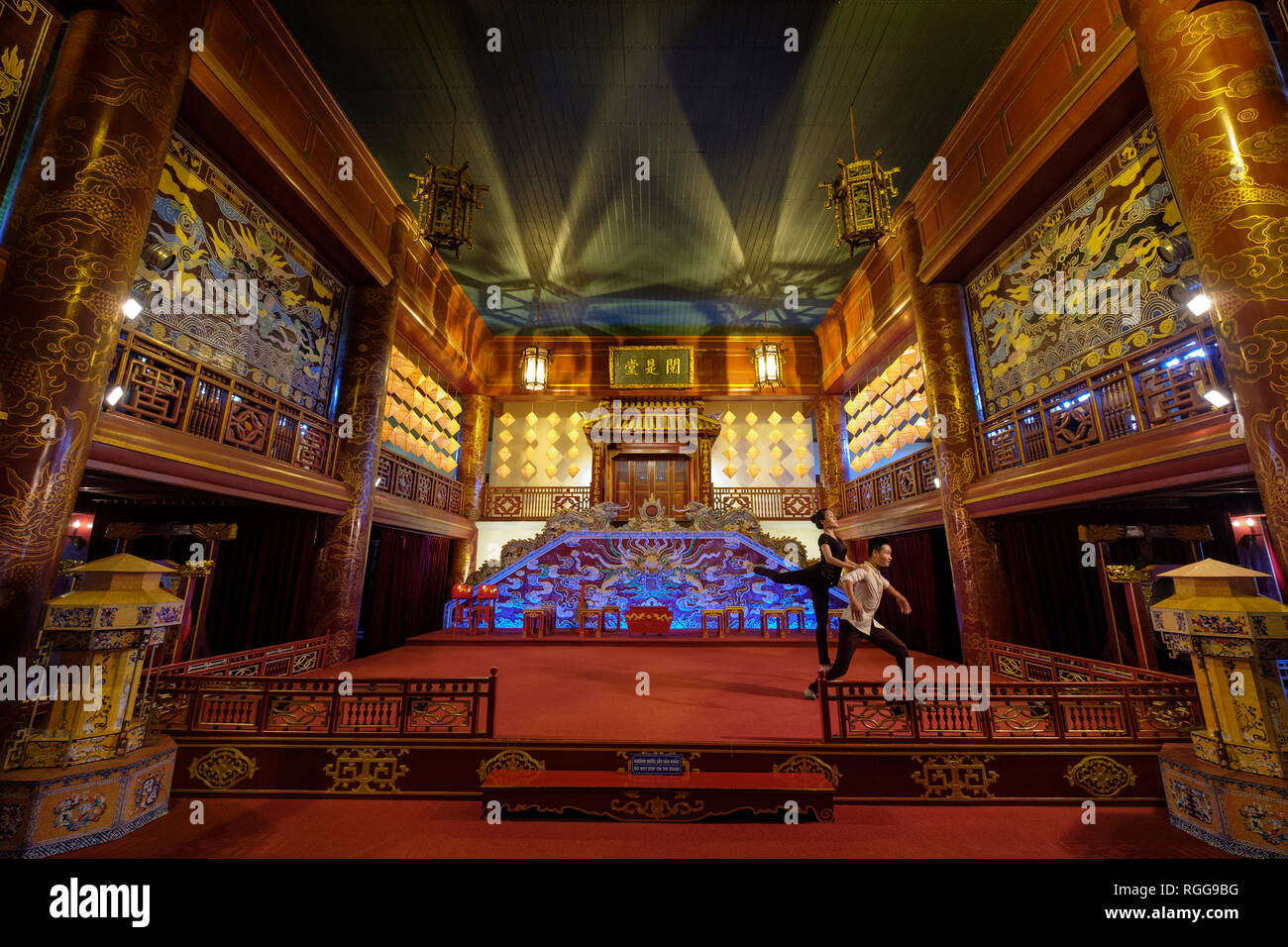 Duyet Thi Duong House Royal Theatre presso la cittadella imperiale di Hue, Vietnam Asia Foto Stock