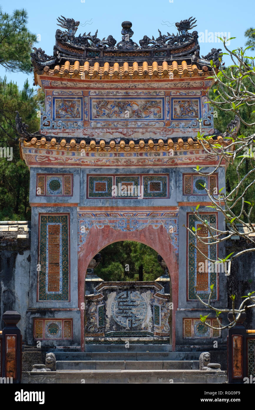 Tomba di imperatrice Le Thien Anh all'Imperatore Tu Duc tomba complesso in tinta, Vietnam, Asia Foto Stock