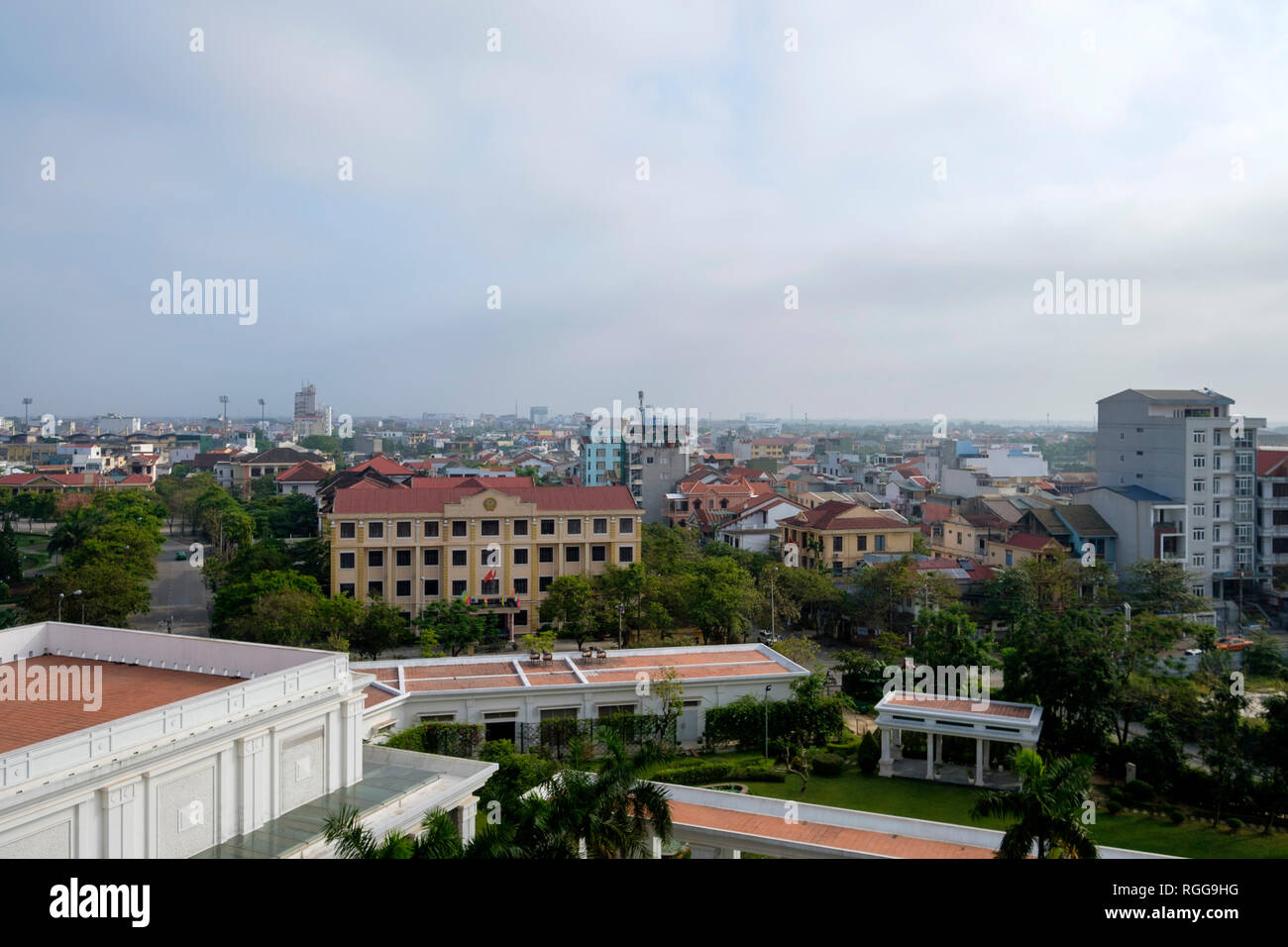 Vista in elevazione della tonalità, Vietnam, Asia Foto Stock